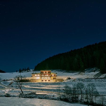Hotel Studnicky Vernar Exterior photo
